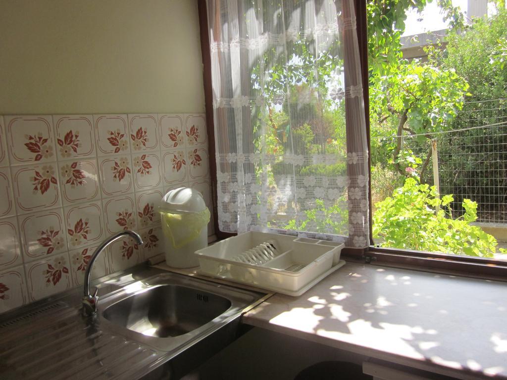 Tina Rooms Gialtra Luaran gambar